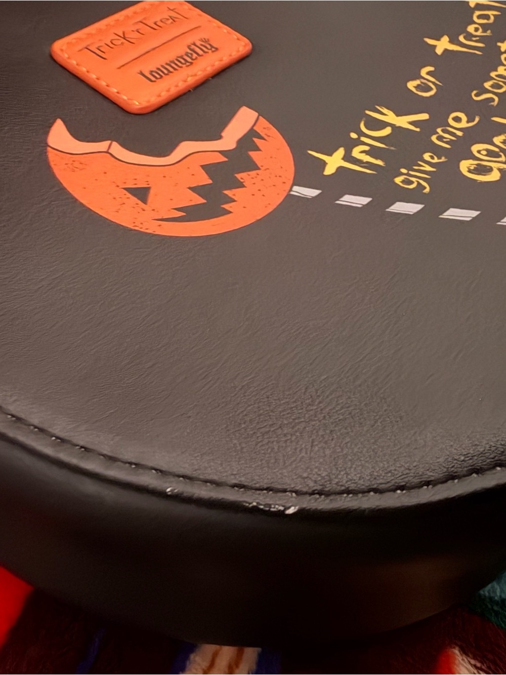 Loungefly Trick or Treat Sam crossbody purse - Picture 5 of 7